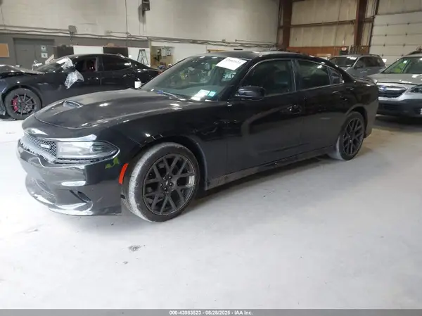 2C3CDXCT8JH331636 2018 DODGE CHARGER - Image 2