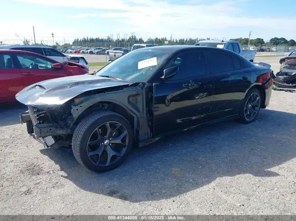 2C3CDXCT8KH630013 2019 DODGE CHARGER - Image 2