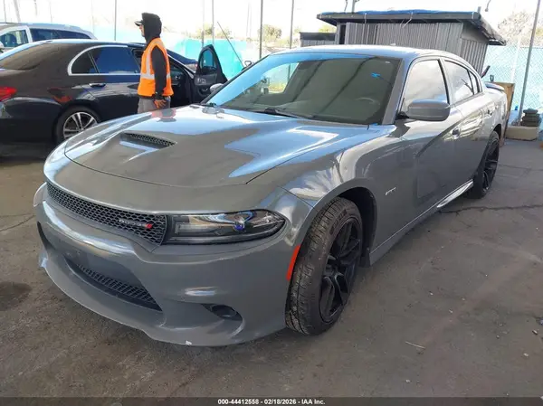 2C3CDXCT9HH628425 2017 DODGE CHARGER - Image 2