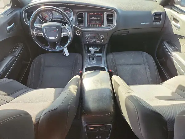 2C3CDXCT9JH133681 2018 DODGE CHARGER - Image 8