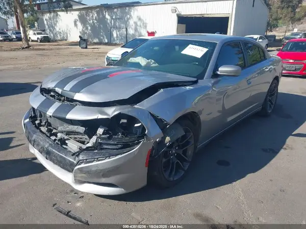 2C3CDXCT9JH238222 2018 DODGE CHARGER - Image 2