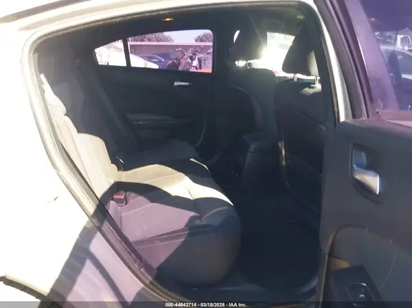 2C3CDXCT9JH277554 2018 DODGE CHARGER - Image 8