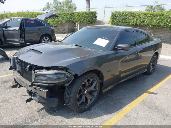 2C3CDXCT9KH598091 2019 DODGE CHARGER - Image 2