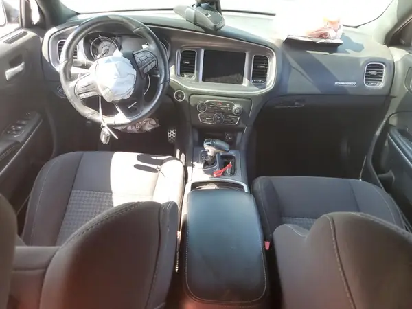 2C3CDXCT9KH740570 2019 DODGE CHARGER - Image 8