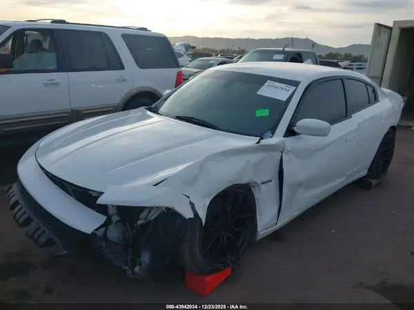 2C3CDXCTXJH237788 2018 DODGE CHARGER - Image 2