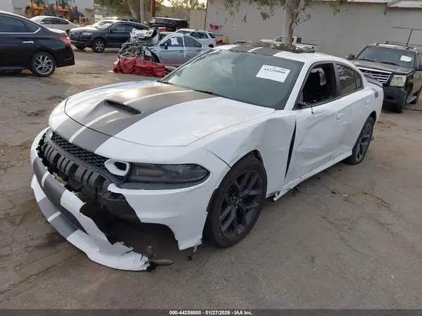 2C3CDXCTXKH584300 2019 DODGE CHARGER - Image 2
