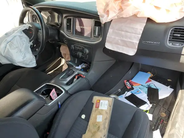 2C3CDXCTXKH598083 2019 DODGE CHARGER - Image 8