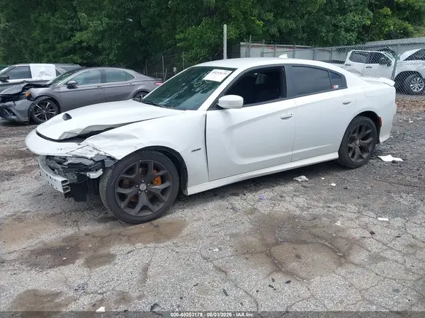 2C3CDXCTXKH608417 2019 DODGE CHARGER - Image 2