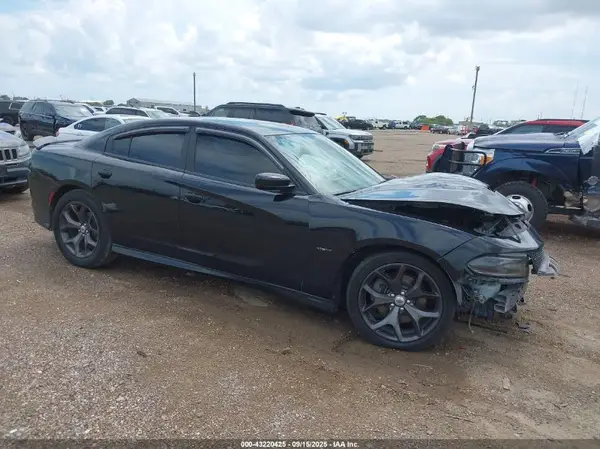 2C3CDXCTXKH630059 2019 DODGE CHARGER - Image 1