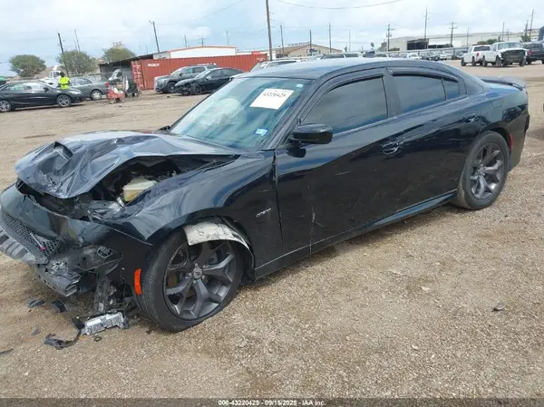 2C3CDXCTXKH630059 2019 DODGE CHARGER - Image 2