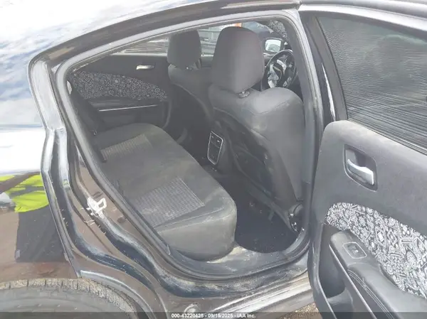 2C3CDXCTXKH630059 2019 DODGE CHARGER - Image 8