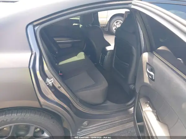 2C3CDXCTXKH630305 2019 DODGE CHARGER - Image 8