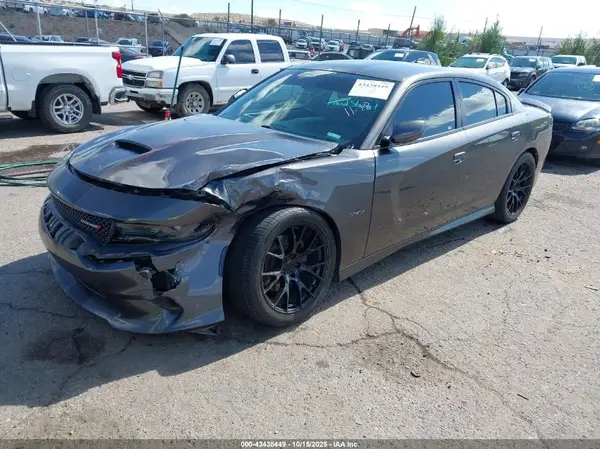 2C3CDXCTXKH737113 2019 DODGE CHARGER - Image 2