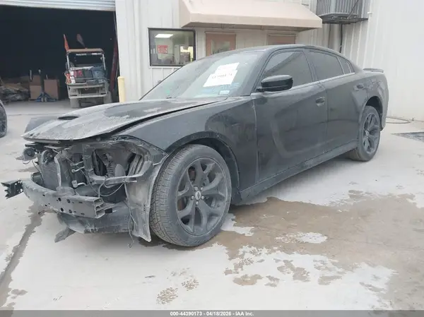 2C3CDXCTXKH738293 2019 DODGE CHARGER - Image 2