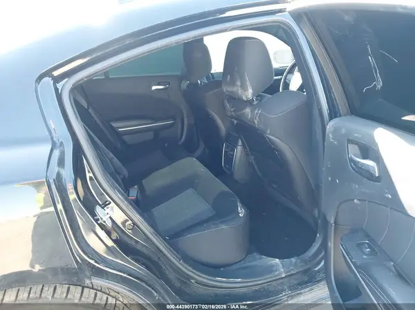 2C3CDXCTXKH738293 2019 DODGE CHARGER - Image 8