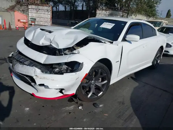 2C3CDXCTXKH756129 2019 DODGE CHARGER - Image 2