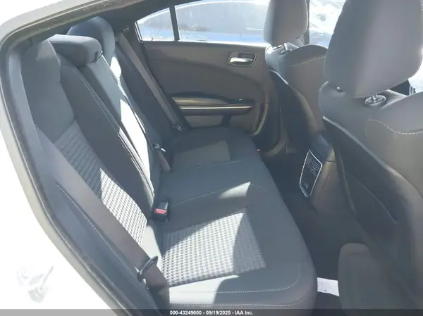 2C3CDXCTXKH756129 2019 DODGE CHARGER - Image 8