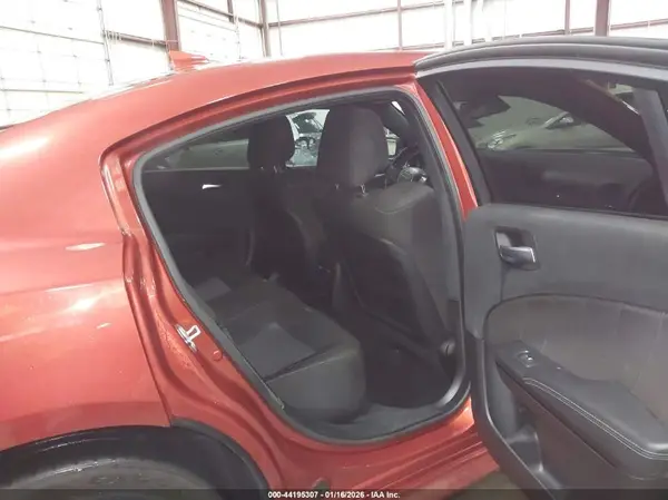 2C3CDXCTXMH648175 2021 DODGE CHARGER - Image 8