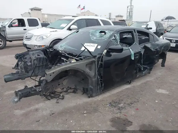 2C3CDXEJ0GH129684 2016 DODGE CHARGER - Image 2