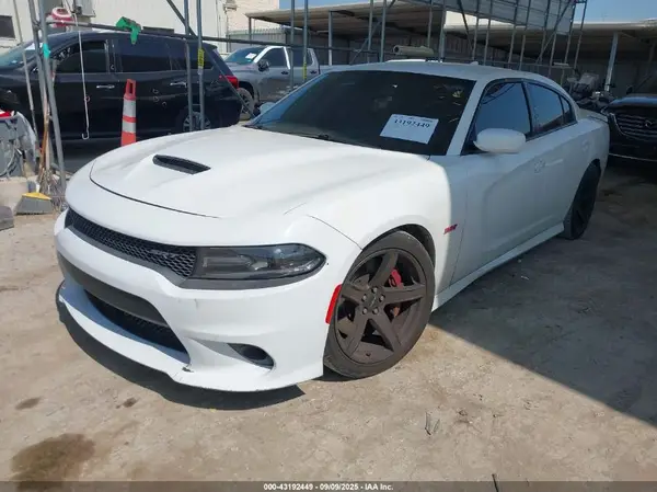 2C3CDXEJ3JH139701 2018 DODGE CHARGER - Image 2