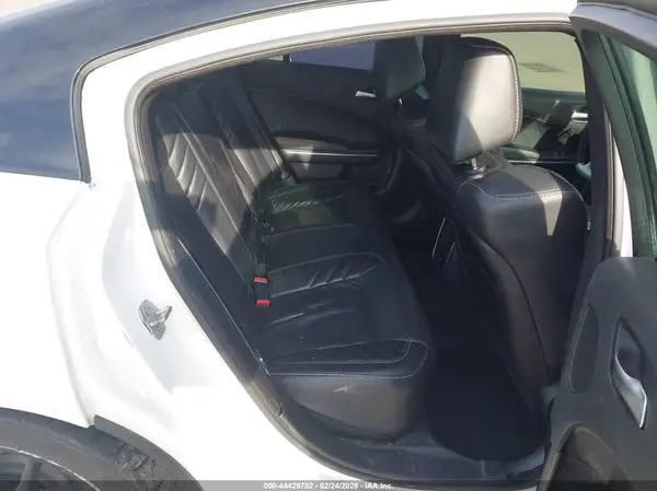2C3CDXEJ8GH179555 2016 DODGE CHARGER - Image 8
