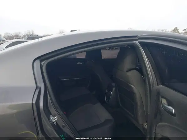 2C3CDXFGXHH515954 2017 DODGE CHARGER - Image 8