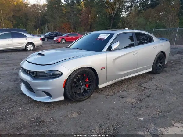 2C3CDXGJ0KH576201 2019 DODGE CHARGER - Image 2
