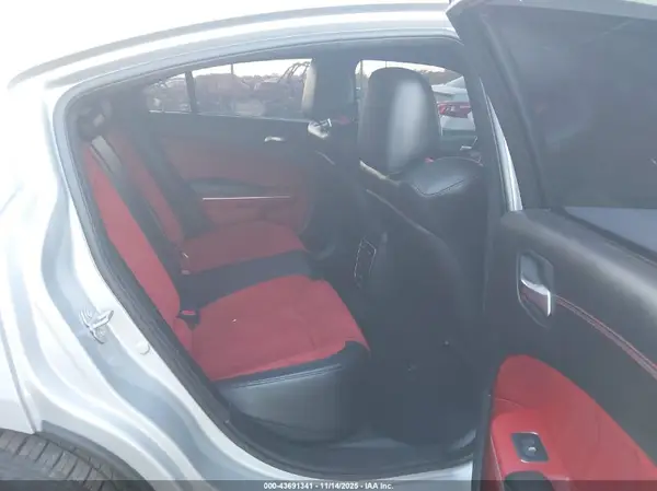 2C3CDXGJ0KH576201 2019 DODGE CHARGER - Image 8