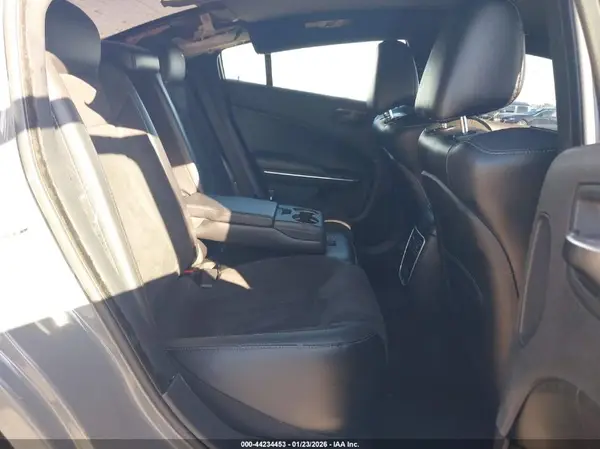 2C3CDXGJ0KH696659 2019 DODGE CHARGER - Image 8
