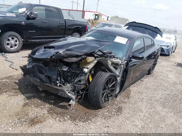 2C3CDXGJ1KH572724 2019 DODGE CHARGER - Image 2