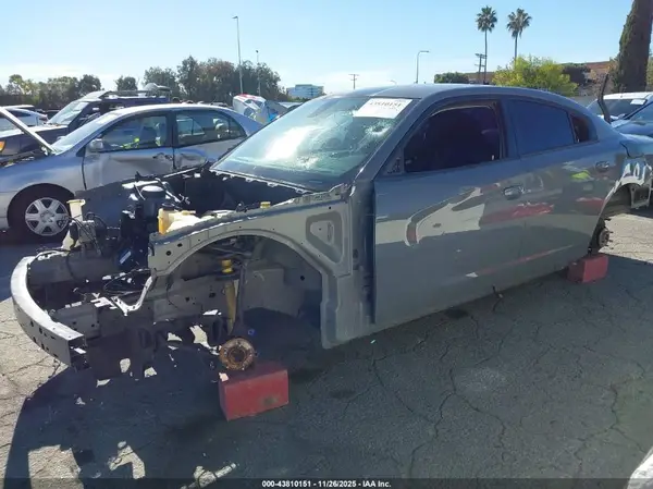 2C3CDXGJ2JH329972 2018 DODGE CHARGER - Image 2
