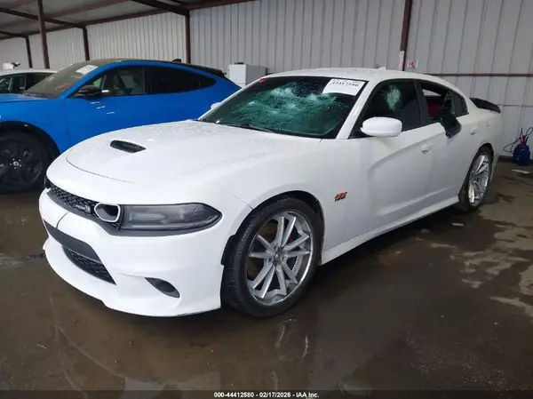 2C3CDXGJ2KH696565 2019 DODGE CHARGER - Image 2