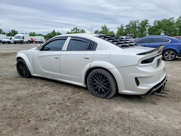 2C3CDXGJ2KH734070 2019 DODGE CHARGER - Image 2