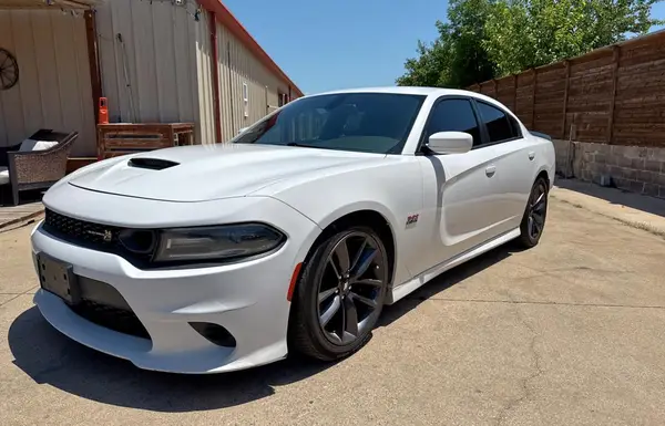2C3CDXGJ3KH558842 2019 DODGE CHARGER - Image 2