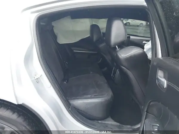 2C3CDXGJ3KH688989 2019 DODGE CHARGER - Image 8
