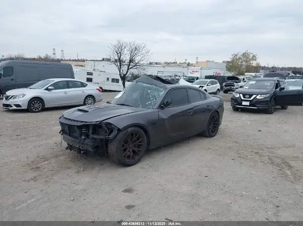 2C3CDXGJ4HH602081 2017 DODGE CHARGER - Image 2
