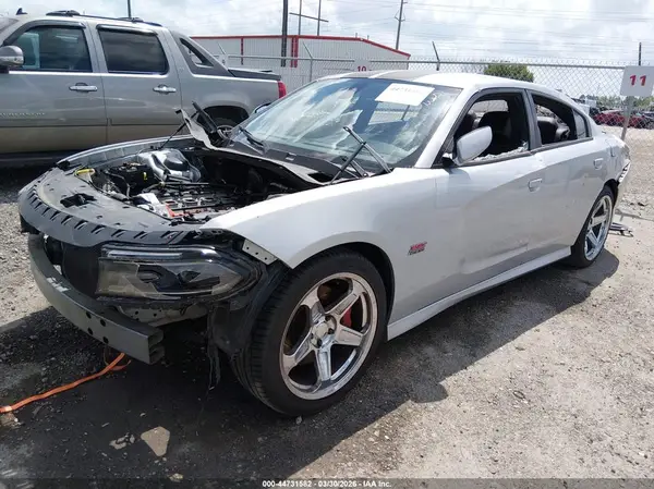 2C3CDXGJ4KH603433 2019 DODGE CHARGER - Image 2