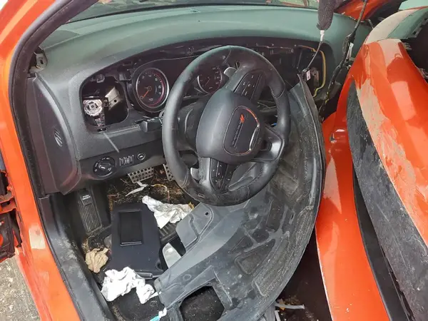 2C3CDXGJ4KH604596 2019 DODGE CHARGER - Image 8