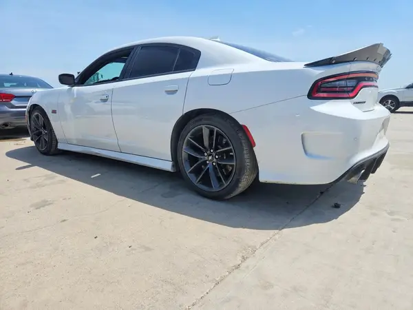 2C3CDXGJ4KH634780 2019 DODGE CHARGER - Image 2