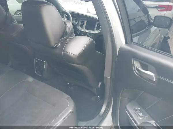 2C3CDXGJ4KH647044 2019 DODGE CHARGER - Image 8