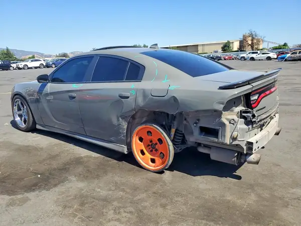 2C3CDXGJ4KH692517 2019 DODGE CHARGER - Image 2