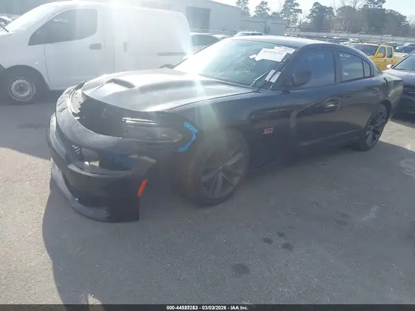 2C3CDXGJ4KH705086 2019 DODGE CHARGER - Image 2