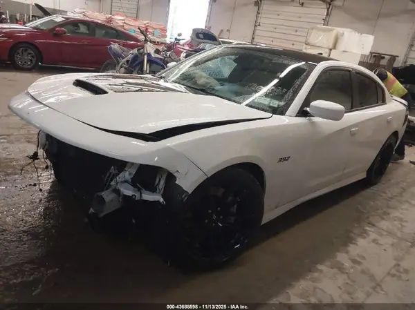 2C3CDXGJ5KH635601 2019 DODGE CHARGER - Image 2