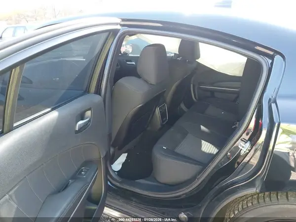 2C3CDXGJ6KH697198 2019 DODGE CHARGER - Image 8
