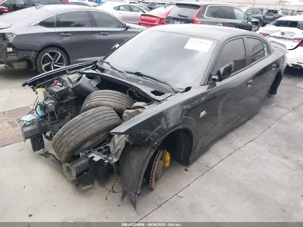 2C3CDXGJ6KH756718 2019 DODGE CHARGER - Image 2