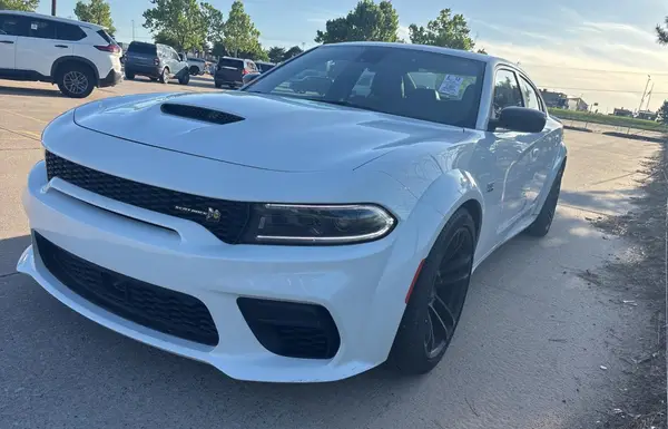 2C3CDXGJ6PH671885 2023 DODGE CHARGER - Image 2