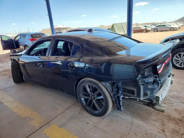 2C3CDXGJ7KH558486 2019 DODGE CHARGER - Image 2