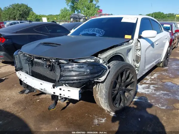 2C3CDXGJ7LH237582 2020 DODGE CHARGER - Image 2