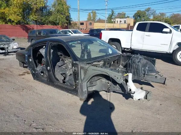 2C3CDXGJ8JH284388 2018 DODGE CHARGER - Image 1