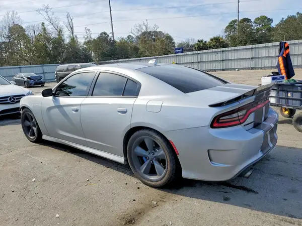 2C3CDXGJ8KH558805 2019 DODGE CHARGER - Image 2